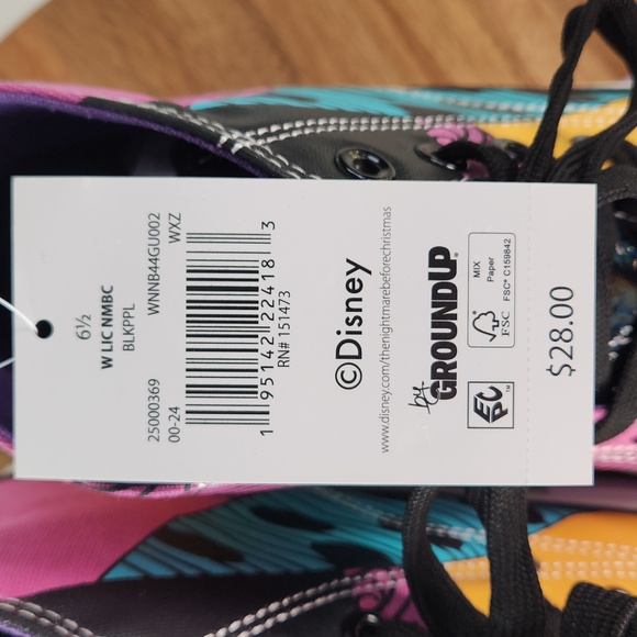 Tim Burton The Nightmare Before Christmas Size 6 1/2 Med Top Sneakers DISNEY NWT - Picture 13 of 17